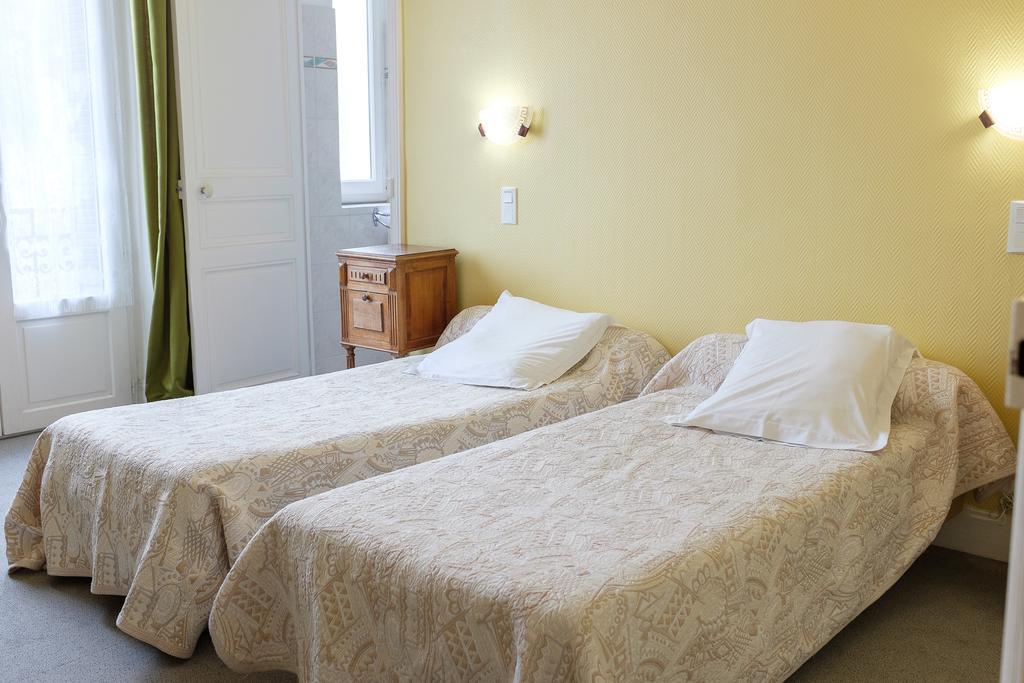 Castel Regina Hotel Chatel-Guyon Bilik gambar