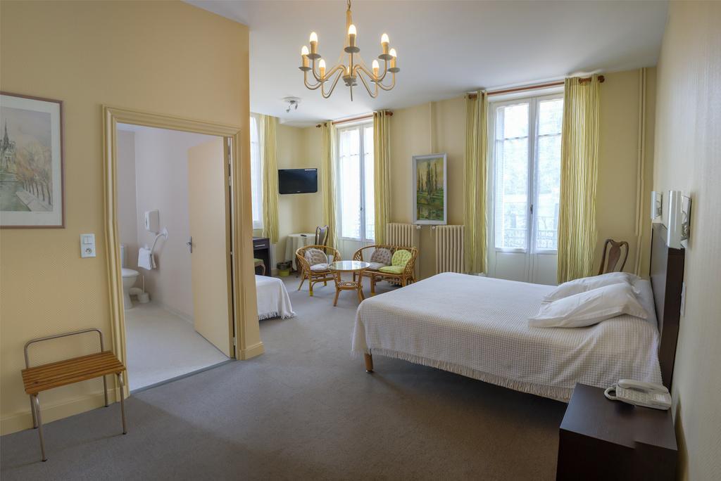 Castel Regina Hotel Chatel-Guyon Bilik gambar